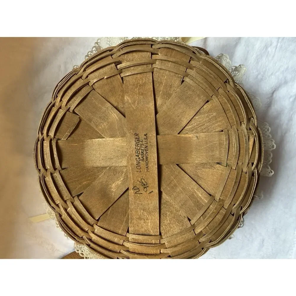 Vintage 1984 Longaberger Basket With Cloth & Lid Leather Handles
